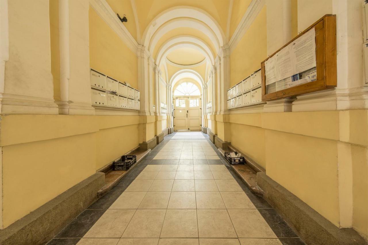 Atlanta Apartment Is In The Heart Of Budapest Exterior photo