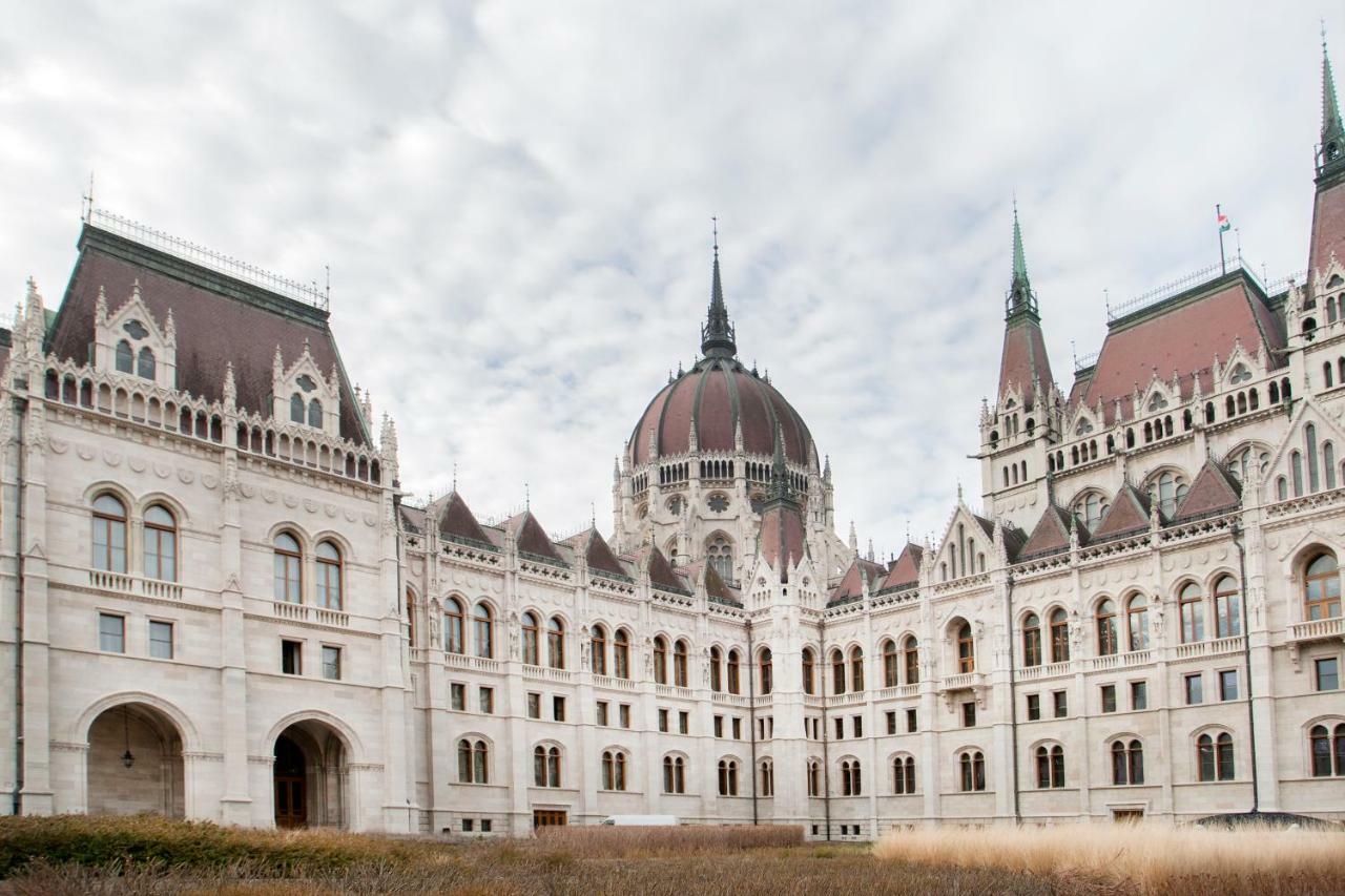 Atlanta Apartment Is In The Heart Of Budapest Exterior photo